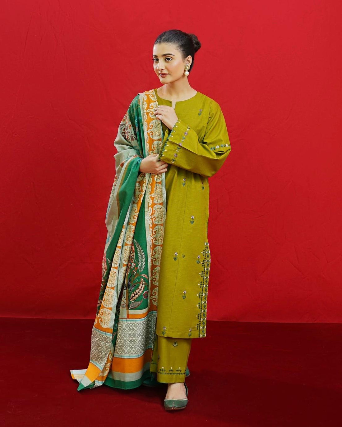 LAWN 3PC EMBROIDERED 002